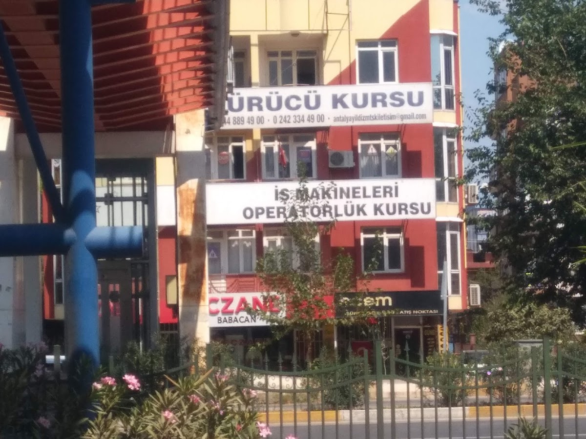 ÖZEL ANTALYA YILDIZ SÜRÜCÜ KURSLARI KEPEZ ŞUBESİ Yerel İşletme fotoğrafı 2